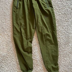 Nike Green Jogger Sweatpants Relaxed Fit